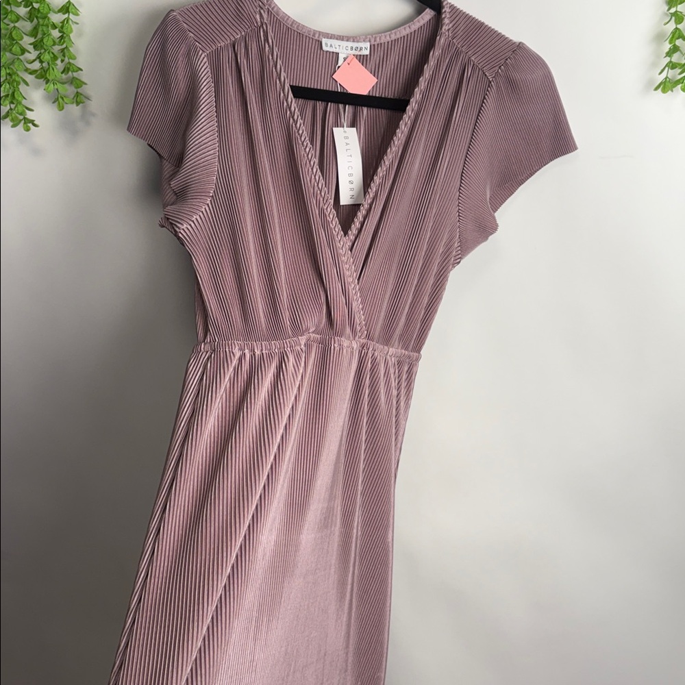 Baltic Born Mauve Maxi Dress - Picture 6 of 15